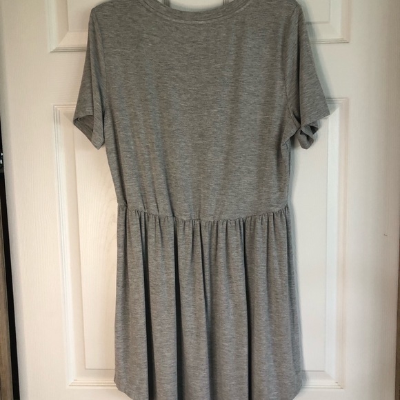 Spring/Summer Dress - Picture 4 of 7